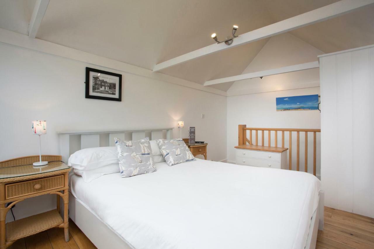 Whitstable Fisherman'S Huts Bagian luar foto