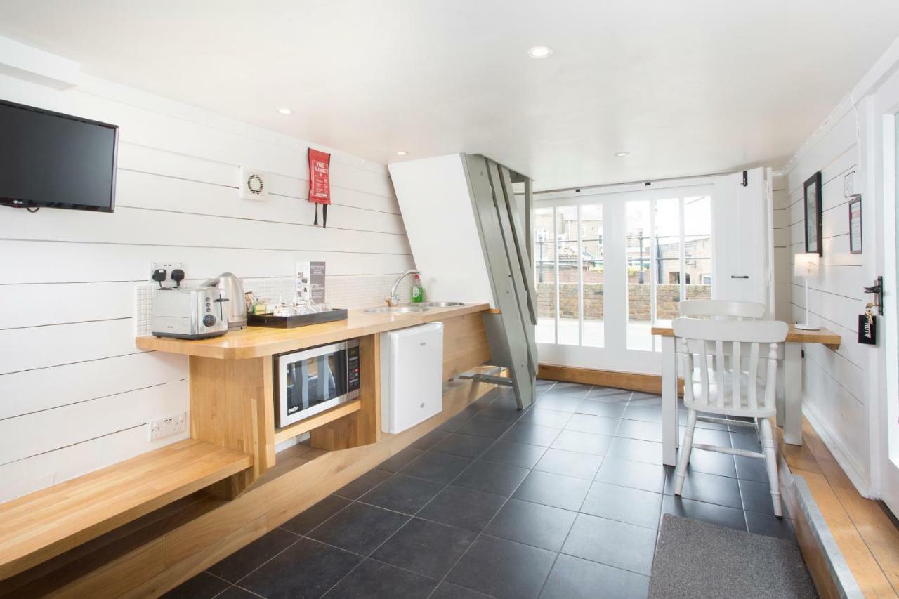 Whitstable Fisherman'S Huts Bagian luar foto